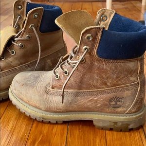 Timberland Women’s Distressed Leather Boots